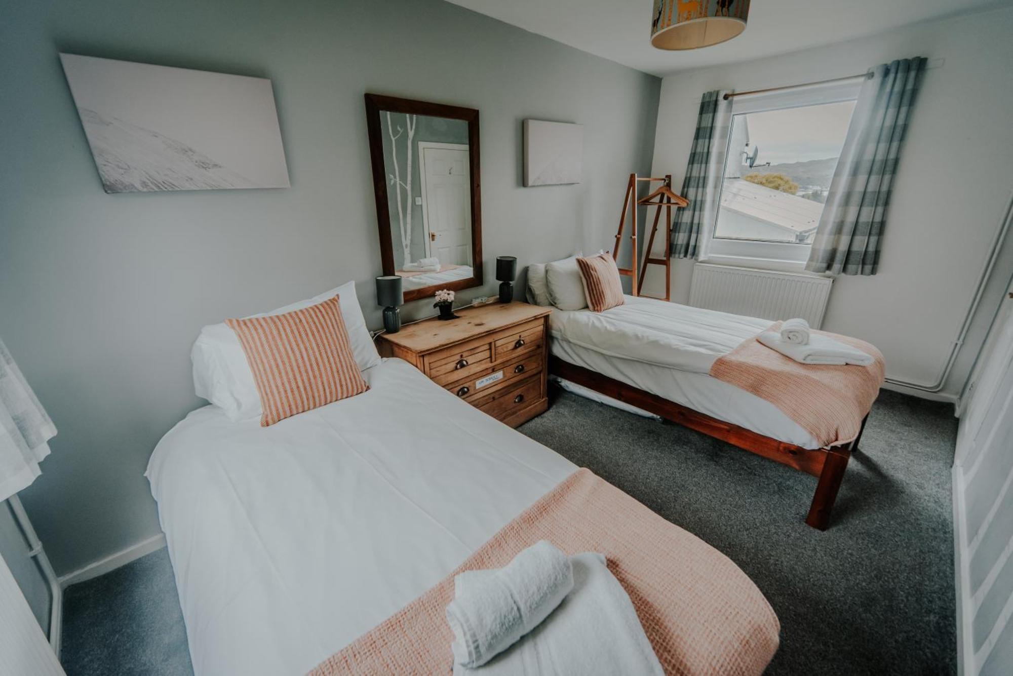 Old Kyle Farm - Stunning Views - 2 Mins From Skye Bridge Vila Kyleakin Exterior foto